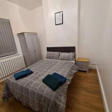 Luxury One Bedroom Flat Londra Exterior foto