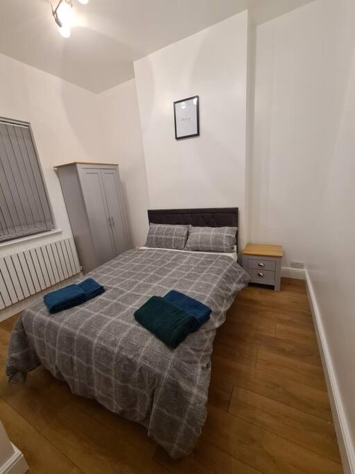 Luxury One Bedroom Flat Londra Exterior foto