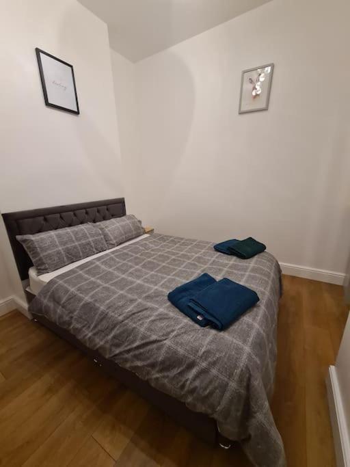 Luxury One Bedroom Flat Londra Exterior foto